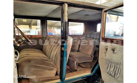 Acheter Import Voiture Buick Electra Bleu à Import - Dubai, Marquesas Acheter Import Voiture Buick Electra Bleu à Import - Dubai, Marquesas