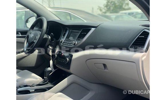 Acheter Import Voiture Hyundai Tucson Noir à Import - Dubai, Marquesas Acheter Import Voiture Hyundai Tucson Noir à Import - Dubai, Marquesas