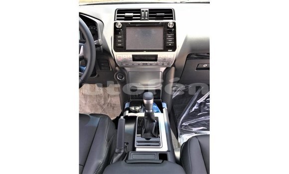 Acheter Import Voiture Toyota Prado Marron à Import - Dubai, Marquesas Acheter Import Voiture Toyota Prado Marron à Import - Dubai, Marquesas