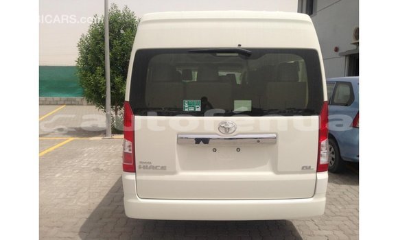 Acheter Import Voiture Toyota Hiace Blanc à Import - Dubai, Marquesas Acheter Import Voiture Toyota Hiace Blanc à Import - Dubai, Marquesas