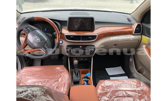 Acheter Import Voiture Hyundai Tucson Blanc à Import - Dubai, Marquesas Acheter Import Voiture Hyundai Tucson Blanc à Import - Dubai, Marquesas
