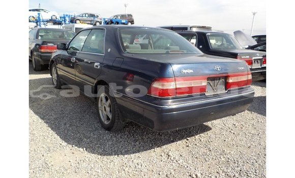 Buy Import Toyota Crown Blue Car in Import - Dubai in Marquesas Buy Import Toyota Crown Blue Car in Import - Dubai in Marquesas