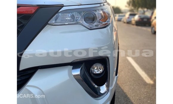 Acheter Import Voiture Toyota Fortuner Blanc à Import - Dubai, Marquesas Acheter Import Voiture Toyota Fortuner Blanc à Import - Dubai, Marquesas