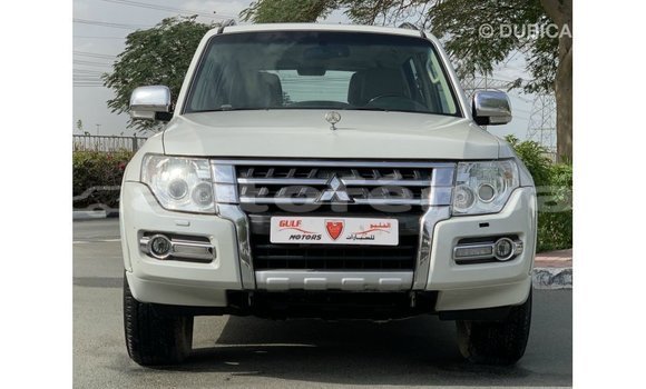 Acheter Import Voiture Mitsubishi Pajero Blanc à Import - Dubai, Marquesas Acheter Import Voiture Mitsubishi Pajero Blanc à Import - Dubai, Marquesas