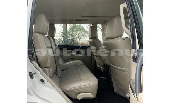Acheter Import Voiture Mitsubishi Pajero Blanc à Import - Dubai, Marquesas Acheter Import Voiture Mitsubishi Pajero Blanc à Import - Dubai, Marquesas