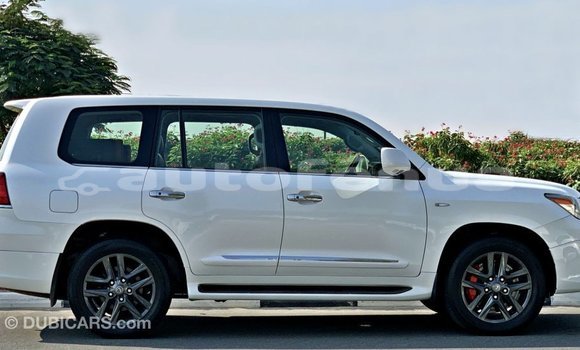 Buy Import Lexus LX White Car in Import - Dubai in Marquesas Buy Import Lexus LX White Car in Import - Dubai in Marquesas
