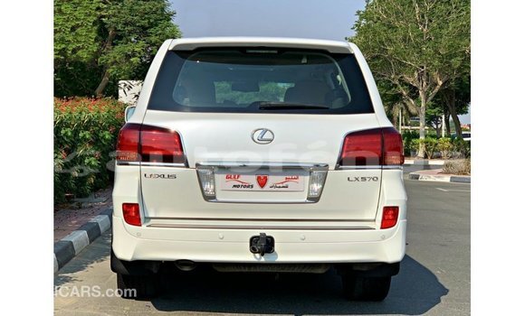 Buy Import Lexus LX White Car in Import - Dubai in Marquesas Buy Import Lexus LX White Car in Import - Dubai in Marquesas