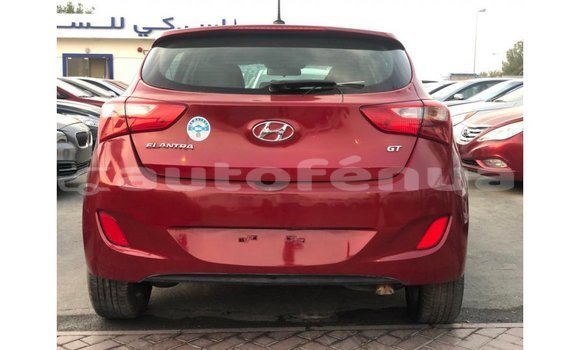 Acheter Import Voiture Hyundai Elantra Rouge à Import - Dubai, Marquesas Acheter Import Voiture Hyundai Elantra Rouge à Import - Dubai, Marquesas