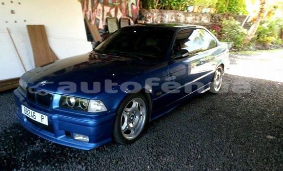 Acheter Occasion Voiture BMW 3Series Autre à Kauehi, Tuamotu