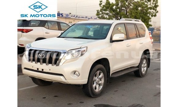 Acheter Import Voiture Toyota Prado Blanc à Import - Dubai, Marquesas Acheter Import Voiture Toyota Prado Blanc à Import - Dubai, Marquesas