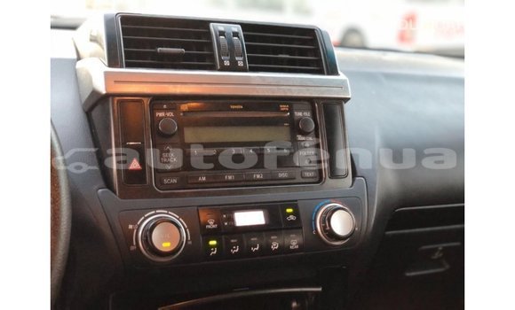 Acheter Import Voiture Toyota Prado Blanc à Import - Dubai, Marquesas Acheter Import Voiture Toyota Prado Blanc à Import - Dubai, Marquesas