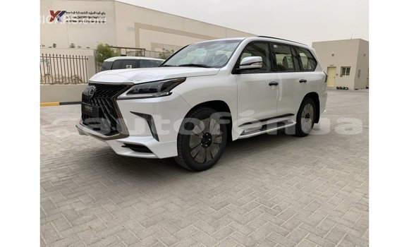 Acheter Import Voiture Lexus LX Blanc à Import - Dubai, Marquesas Acheter Import Voiture Lexus LX Blanc à Import - Dubai, Marquesas
