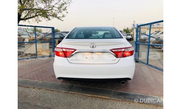 Acheter Import Voiture Toyota Camry Blanc à Import - Dubai, Marquesas Acheter Import Voiture Toyota Camry Blanc à Import - Dubai, Marquesas