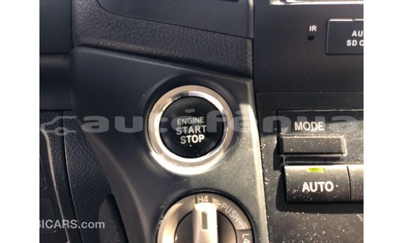 Acheter Import Voiture Toyota Land Cruiser Blanc à Import - Dubai, Marquesas Acheter Import Voiture Toyota Land Cruiser Blanc à Import - Dubai, Marquesas