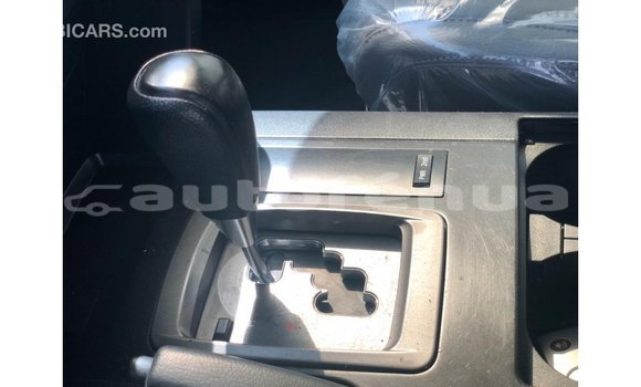 Acheter Import Voiture Toyota Land Cruiser Blanc à Import - Dubai, Marquesas Acheter Import Voiture Toyota Land Cruiser Blanc à Import - Dubai, Marquesas