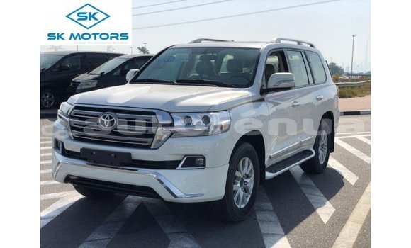 Buy Import Toyota Land Cruiser White Car in Import - Dubai in Marquesas Buy Import Toyota Land Cruiser White Car in Import - Dubai in Marquesas