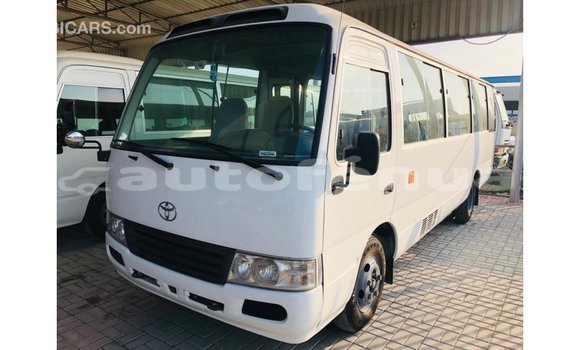 Acheter Import Voiture Toyota Coaster Blanc à Import - Dubai, Marquesas Acheter Import Voiture Toyota Coaster Blanc à Import - Dubai, Marquesas
