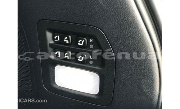 Acheter Import Voiture Lexus LX Blanc à Import - Dubai, Marquesas Acheter Import Voiture Lexus LX Blanc à Import - Dubai, Marquesas