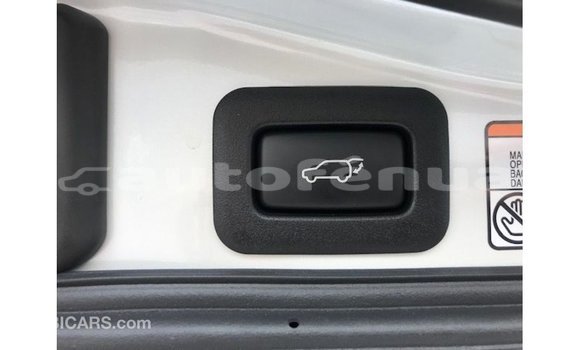 Acheter Import Voiture Lexus LX Blanc à Import - Dubai, Marquesas Acheter Import Voiture Lexus LX Blanc à Import - Dubai, Marquesas