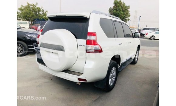 Acheter Import Voiture Toyota Prado Blanc à Import - Dubai, Marquesas Acheter Import Voiture Toyota Prado Blanc à Import - Dubai, Marquesas
