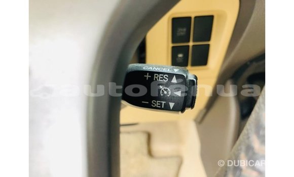 Acheter Import Voiture Toyota Prado Blanc à Import - Dubai, Marquesas Acheter Import Voiture Toyota Prado Blanc à Import - Dubai, Marquesas