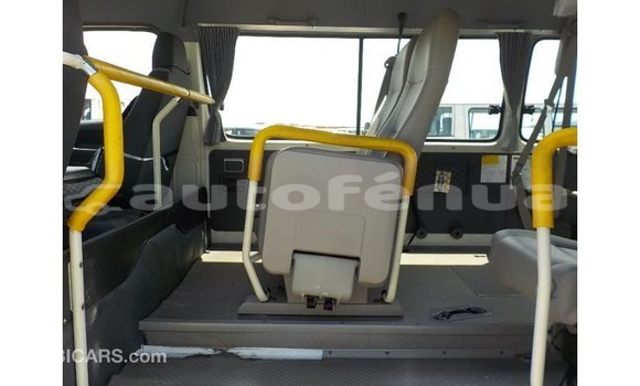 Buy Import Toyota Hiace White Car in Import - Dubai in Marquesas Buy Import Toyota Hiace White Car in Import - Dubai in Marquesas