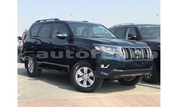 Acheter Import Voiture Toyota Prado Bleu à Import - Dubai, Marquesas