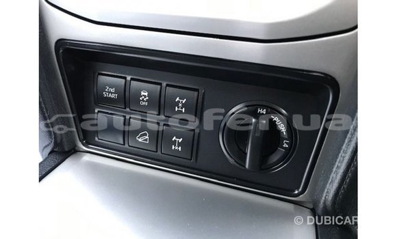 Acheter Import Voiture Toyota Prado Bleu à Import - Dubai, Marquesas Acheter Import Voiture Toyota Prado Bleu à Import - Dubai, Marquesas