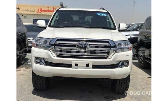 Buy Import Toyota Land Cruiser White Car in Import - Dubai in Marquesas Buy Import Toyota Land Cruiser White Car in Import - Dubai in Marquesas