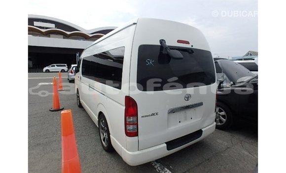 Buy Import Toyota Hiace White Car in Import - Dubai in Marquesas Buy Import Toyota Hiace White Car in Import - Dubai in Marquesas