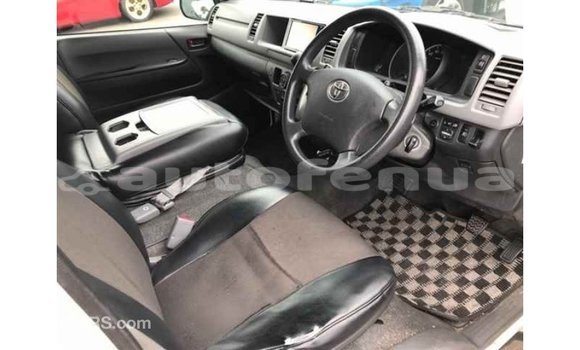 Buy Import Toyota Hiace White Car in Import - Dubai in Marquesas Buy Import Toyota Hiace White Car in Import - Dubai in Marquesas