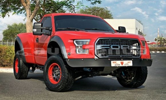 Acheter Import Voiture Ford Club Wagon Rouge à Import - Dubai, Marquesas