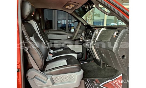 Acheter Import Voiture Ford Club Wagon Rouge à Import - Dubai, Marquesas Acheter Import Voiture Ford Club Wagon Rouge à Import - Dubai, Marquesas