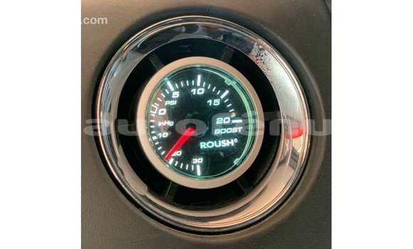 Acheter Import Voiture Ford Club Wagon Rouge à Import - Dubai, Marquesas Acheter Import Voiture Ford Club Wagon Rouge à Import - Dubai, Marquesas