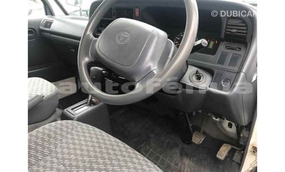 Buy Import Toyota Hiace White Car in Import - Dubai in Marquesas Buy Import Toyota Hiace White Car in Import - Dubai in Marquesas