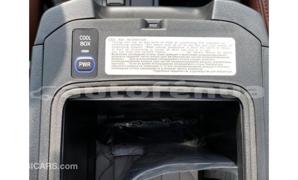 Acheter Import Voiture Toyota Prado Noir à Import - Dubai, Marquesas Acheter Import Voiture Toyota Prado Noir à Import - Dubai, Marquesas