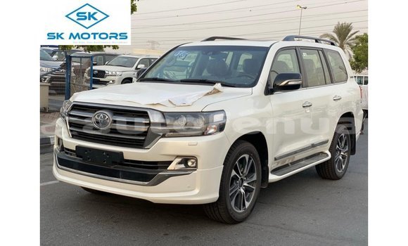 Buy Import Toyota Land Cruiser White Car in Import - Dubai in Marquesas Buy Import Toyota Land Cruiser White Car in Import - Dubai in Marquesas