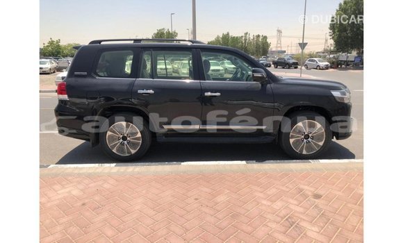 Acheter Import Voiture Toyota Land Cruiser Noir à Import - Dubai, Marquesas Acheter Import Voiture Toyota Land Cruiser Noir à Import - Dubai, Marquesas