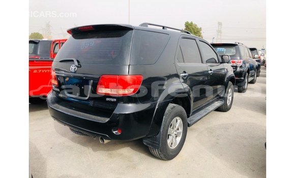 Acheter Import Voiture Toyota Fortuner Noir à Import - Dubai, Marquesas Acheter Import Voiture Toyota Fortuner Noir à Import - Dubai, Marquesas