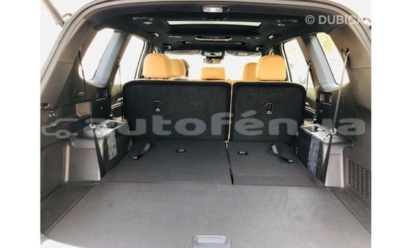 Acheter Import Voiture Kia Carens Blanc à Import - Dubai, Marquesas Acheter Import Voiture Kia Carens Blanc à Import - Dubai, Marquesas