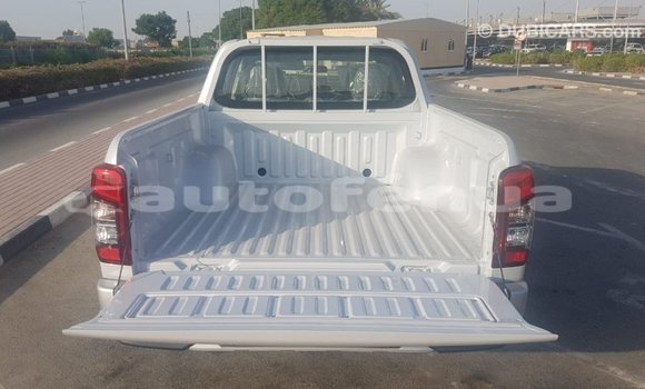 Acheter Import Voiture Mitsubishi L200 Blanc à Import - Dubai, Marquesas Acheter Import Voiture Mitsubishi L200 Blanc à Import - Dubai, Marquesas