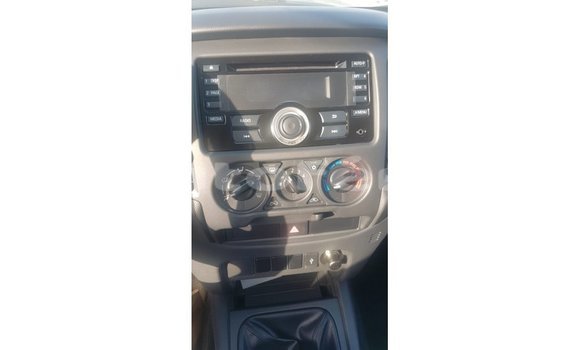 Acheter Import Voiture Mitsubishi L200 Blanc à Import - Dubai, Marquesas Acheter Import Voiture Mitsubishi L200 Blanc à Import - Dubai, Marquesas