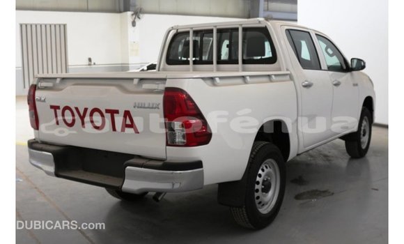 Acheter Import Voiture Toyota Hilux Blanc à Import - Dubai, Marquesas Acheter Import Voiture Toyota Hilux Blanc à Import - Dubai, Marquesas