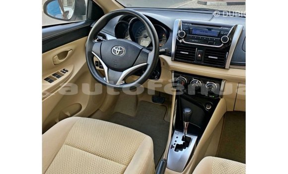 Acheter Import Voiture Toyota Yaris Blanc à Import - Dubai, Marquesas Acheter Import Voiture Toyota Yaris Blanc à Import - Dubai, Marquesas