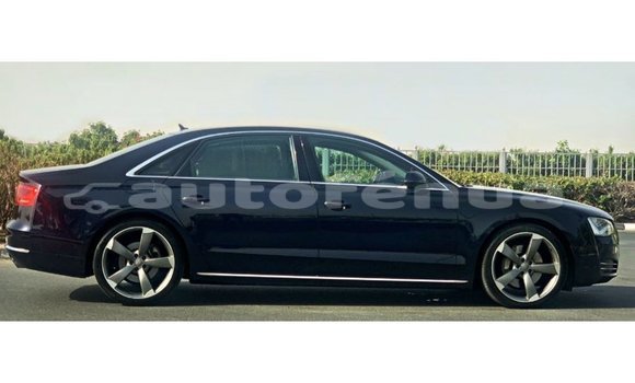 Acheter Import Voiture Audi A8 Bleu à Import - Dubai, Marquesas Acheter Import Voiture Audi A8 Bleu à Import - Dubai, Marquesas