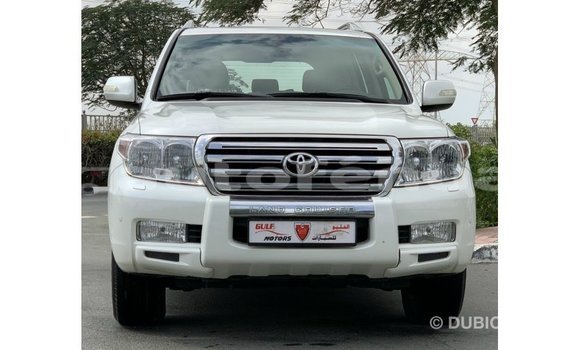 Acheter Import Voiture Toyota Land Cruiser Blanc à Import - Dubai, Marquesas Acheter Import Voiture Toyota Land Cruiser Blanc à Import - Dubai, Marquesas