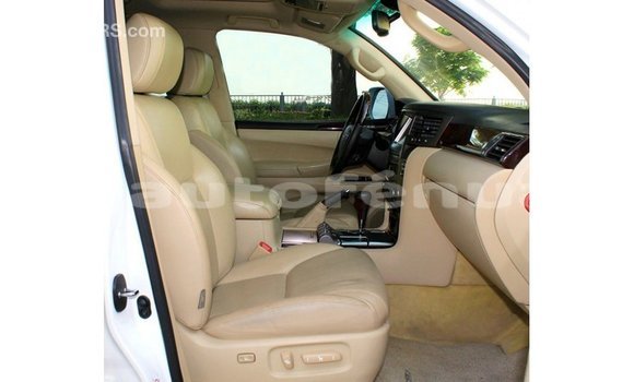 Acheter Import Voiture Lexus LX Blanc à Import - Dubai, Marquesas Acheter Import Voiture Lexus LX Blanc à Import - Dubai, Marquesas
