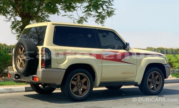 Acheter Import Voiture Nissan Patrol Beige à Import - Dubai, Marquesas Acheter Import Voiture Nissan Patrol Beige à Import - Dubai, Marquesas