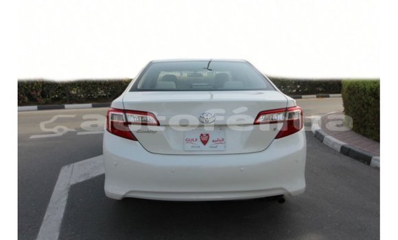 Acheter Import Voiture Toyota Camry Blanc à Import - Dubai, Marquesas Acheter Import Voiture Toyota Camry Blanc à Import - Dubai, Marquesas