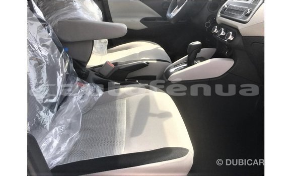 Acheter Import Voiture Nissan Sunny Blanc à Import - Dubai, Marquesas Acheter Import Voiture Nissan Sunny Blanc à Import - Dubai, Marquesas